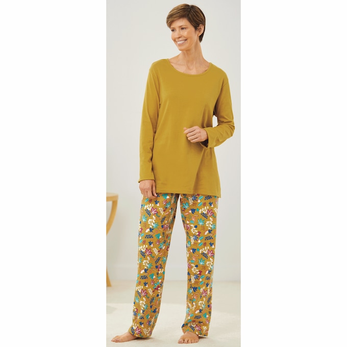 Cozee Corner&reg; Women's Flannel Pajamas, , large