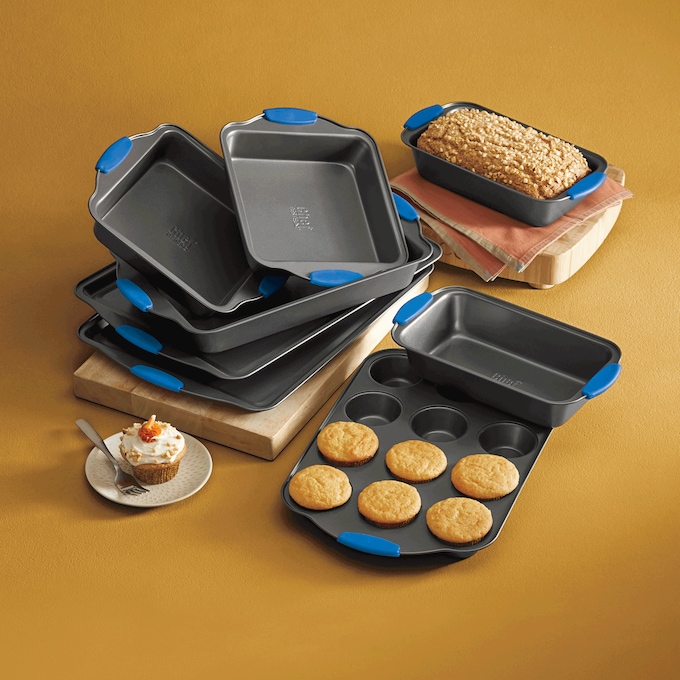 Chef Tested 8-Piece Bakeware Set with Silicone Handles, Blue, large