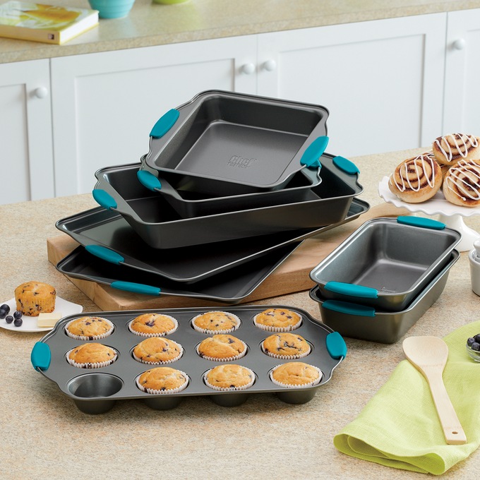 Chef Tested 8-Piece Bakeware Set with Silicone Handles, Teal, large